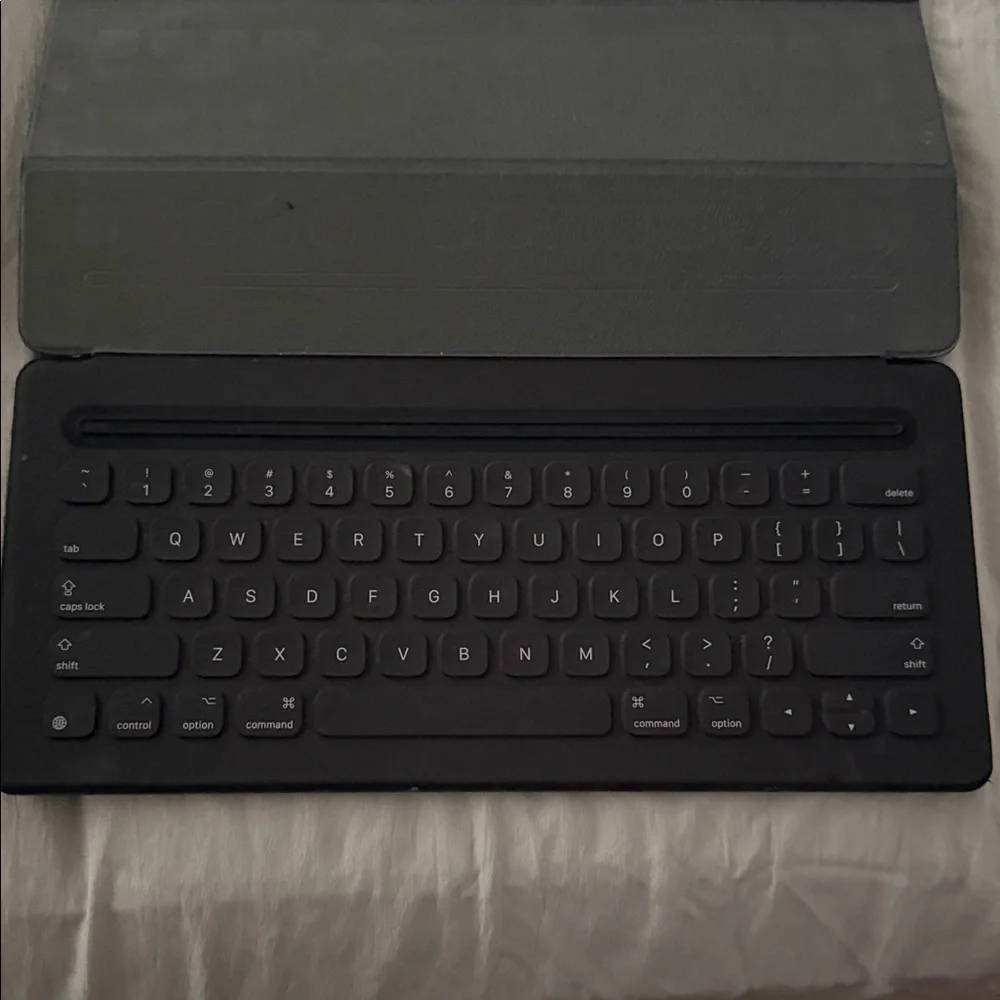 Apple iPad Pro Smart Keyboard - Dark Gray